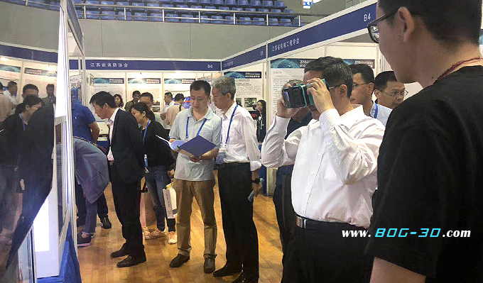 BOG柏境透明屏助力新华90VR参展科普宣传周展会 BOG柏境透明屏助力新华90VR参展科普宣传周展会